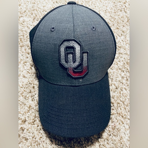 A House Divided - OU Sooners/OSU Cowboys - 2 caps - 1 price - Picture 9 of 9